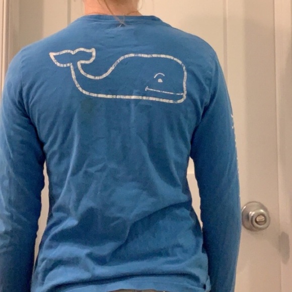 vineyard vines shirt!! - Picture 3 of 5